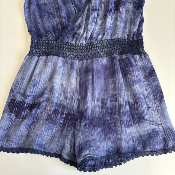 Crescent Blue Tie Dye Boho Style Sleeveless Surplice Neckline Romper Medium - Picture 4 of 11